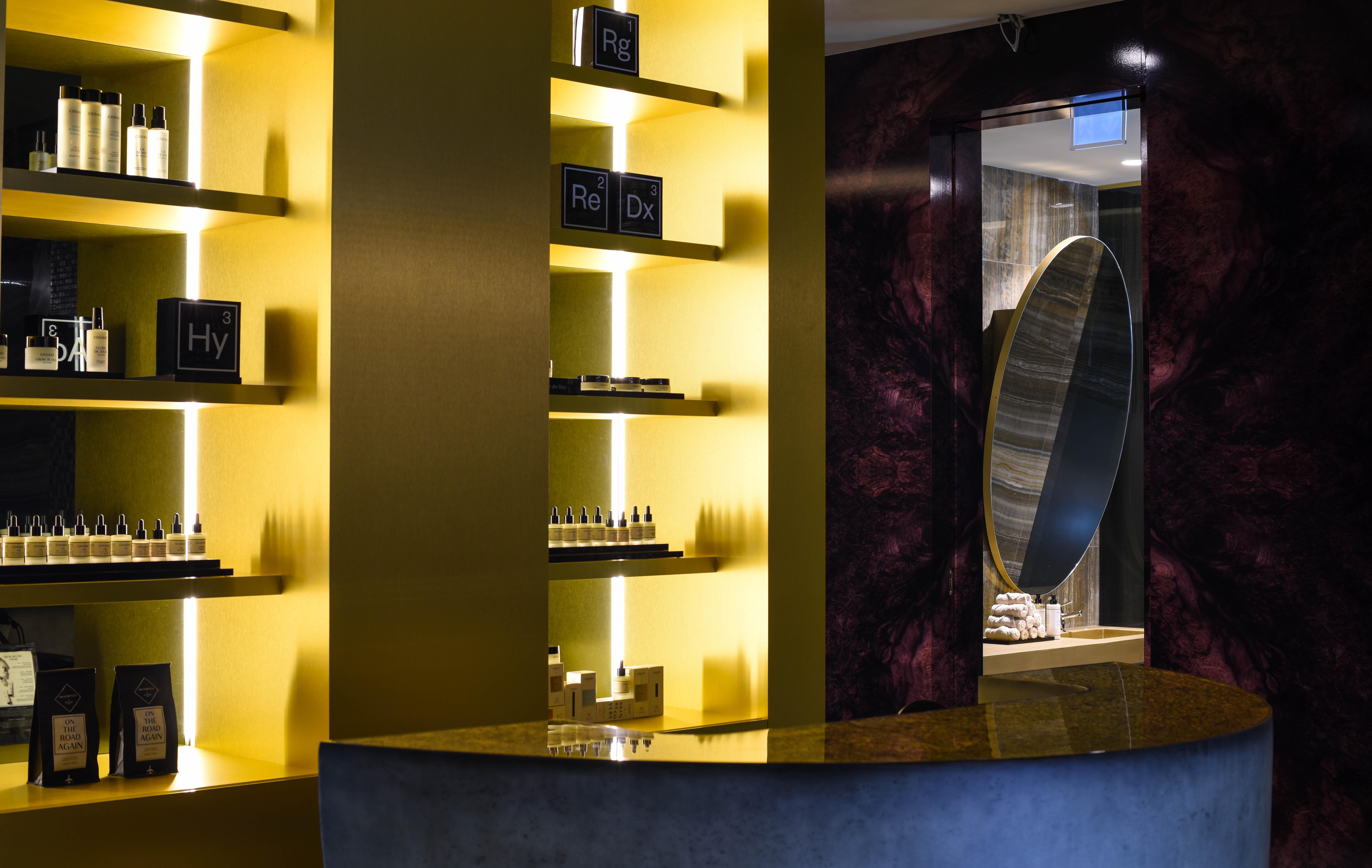 Vila Foz Hotel & Spa - Member Of Design Hotels Porto Ngoại thất bức ảnh The interior of the Tom Ford Beauty store in London