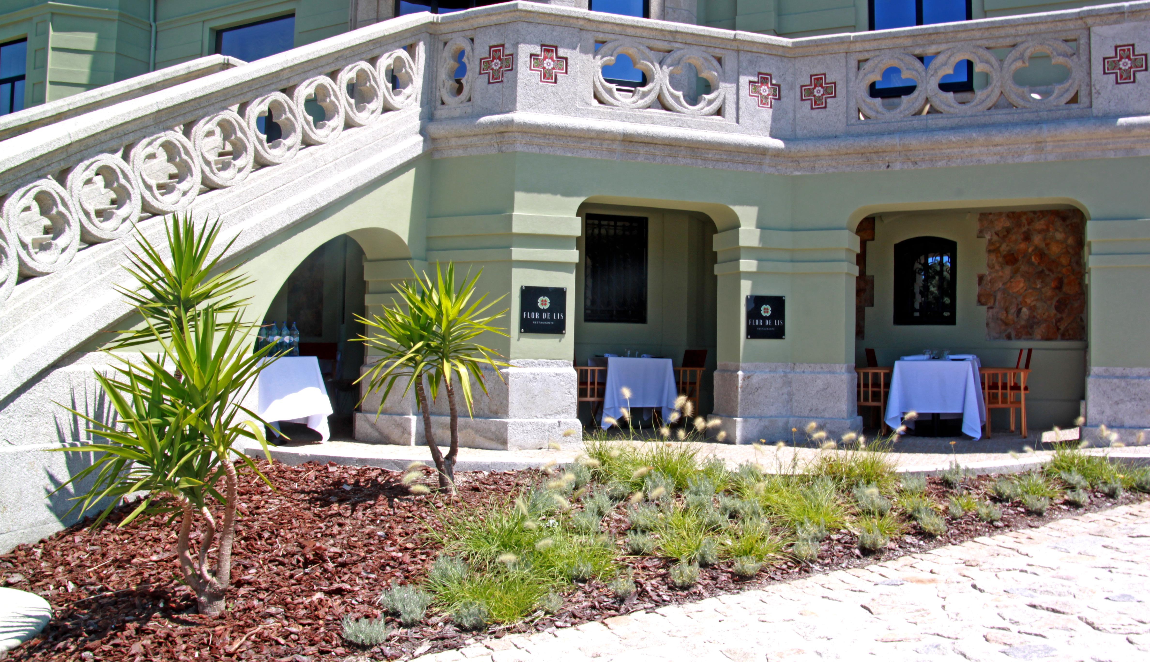 Vila Foz Hotel & Spa - Member Of Design Hotels Porto Ngoại thất bức ảnh The exterior of the restaurant