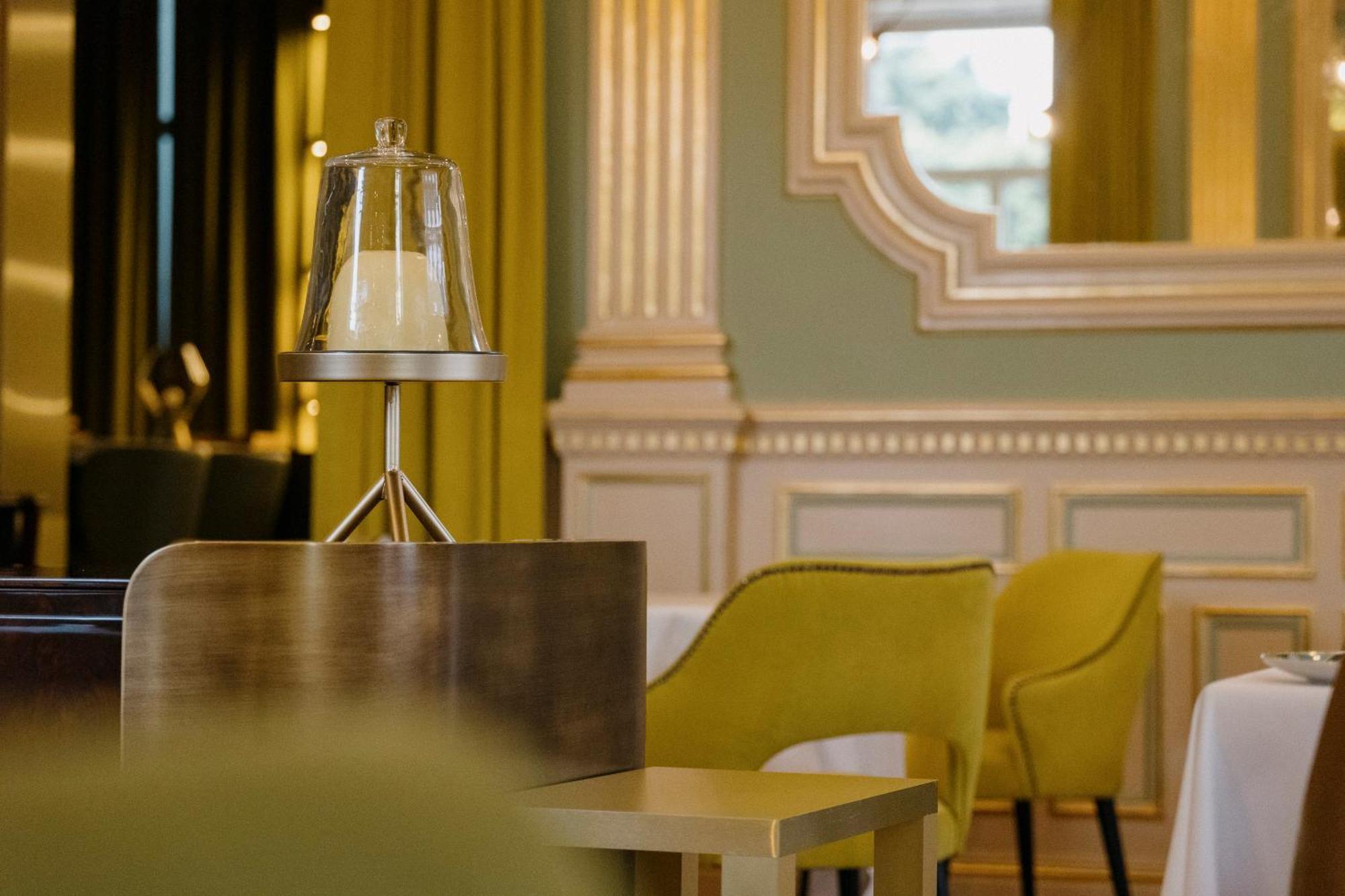 Vila Foz Hotel & Spa - Member Of Design Hotels Porto Ngoại thất bức ảnh Interior of the restaurant