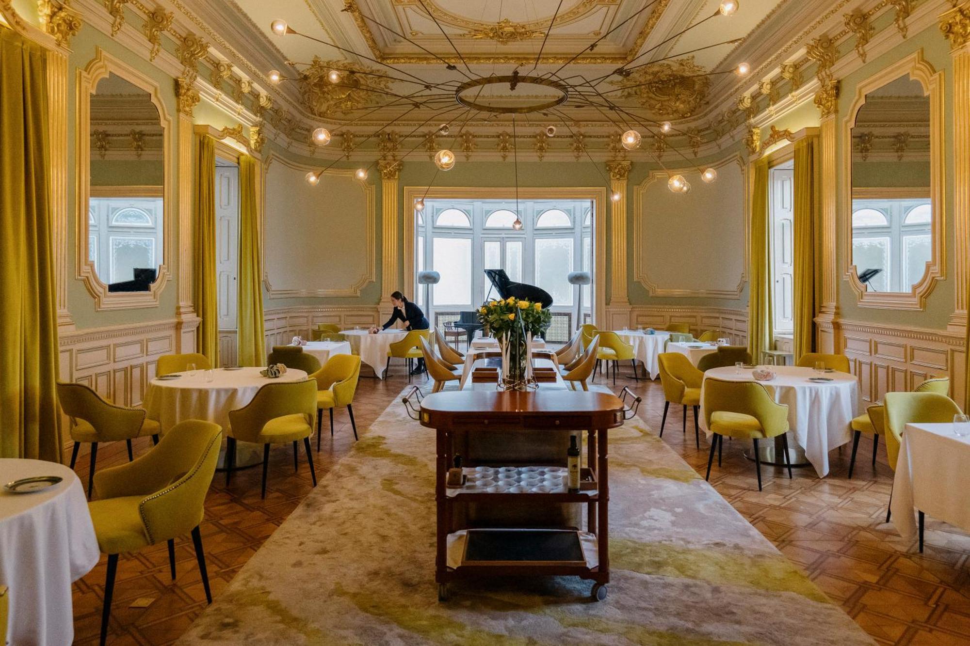 Vila Foz Hotel & Spa - Member Of Design Hotels Porto Ngoại thất bức ảnh Restaurant AOC