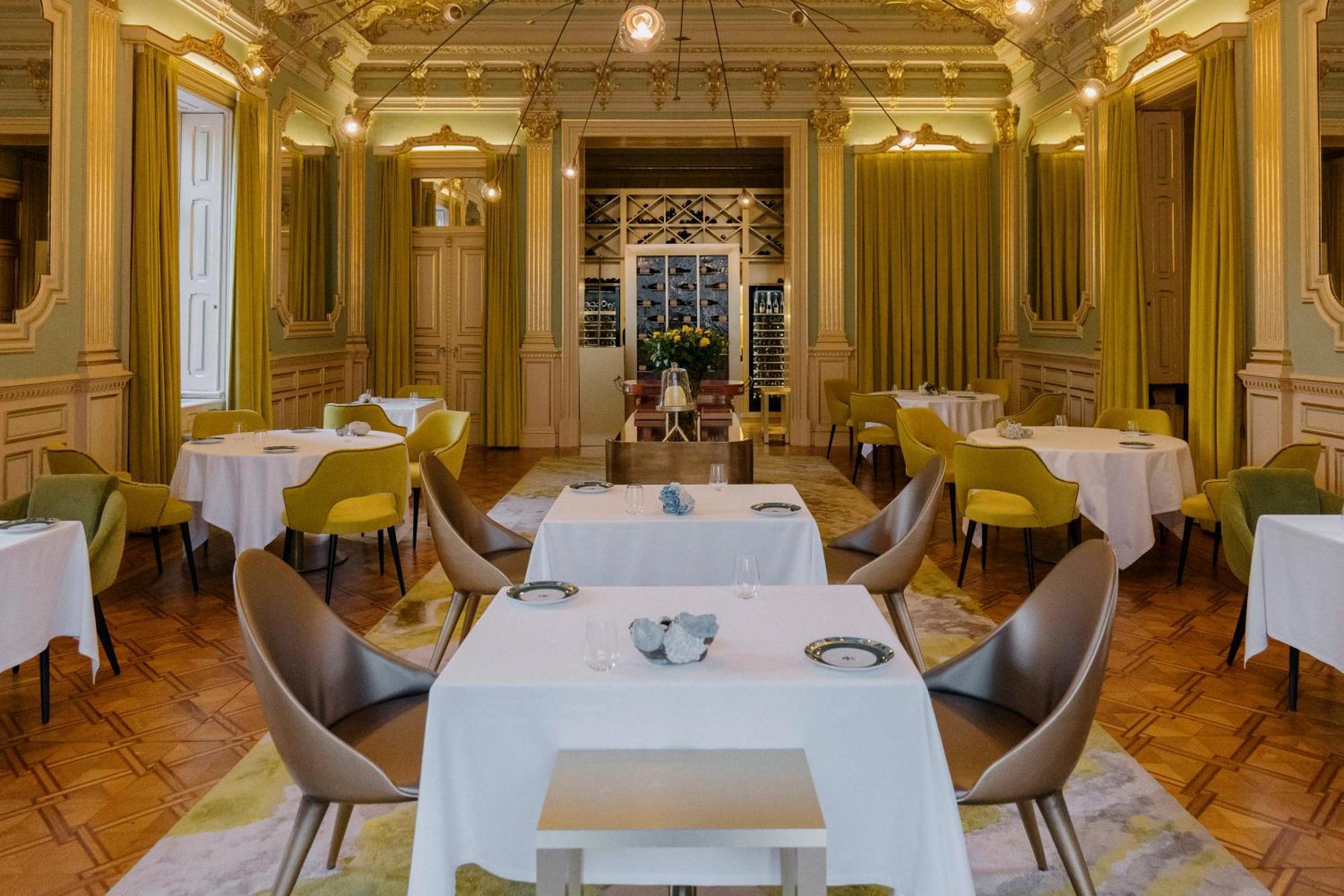 Vila Foz Hotel & Spa - Member Of Design Hotels Porto Ngoại thất bức ảnh Restaurant "La Table d'Or"